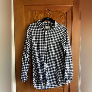 Men’s blue & white checkered button up